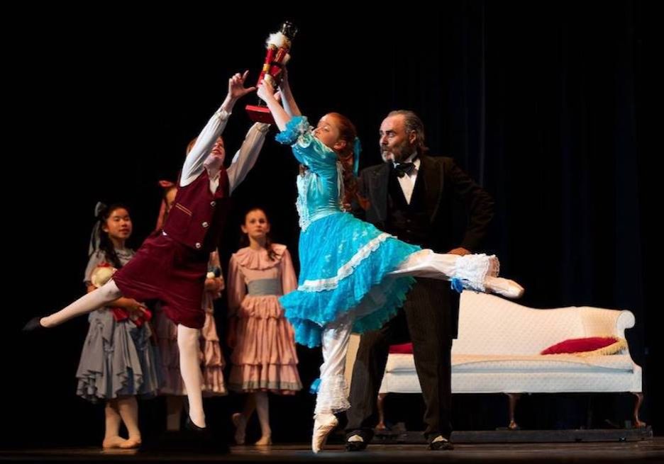Fighting over Nutcracker Fighting over Nutcracker